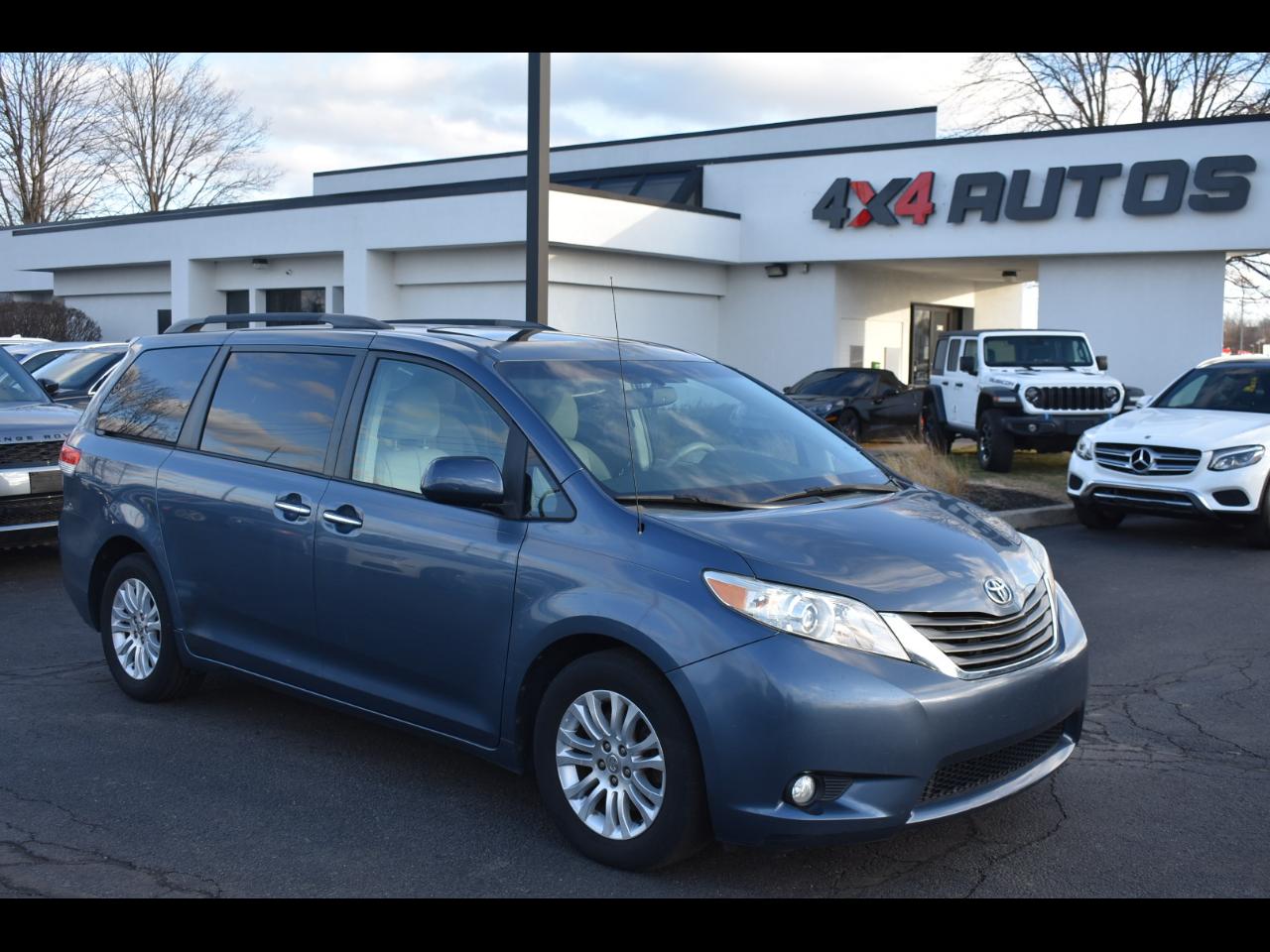 2014 Toyota Sienna XLE