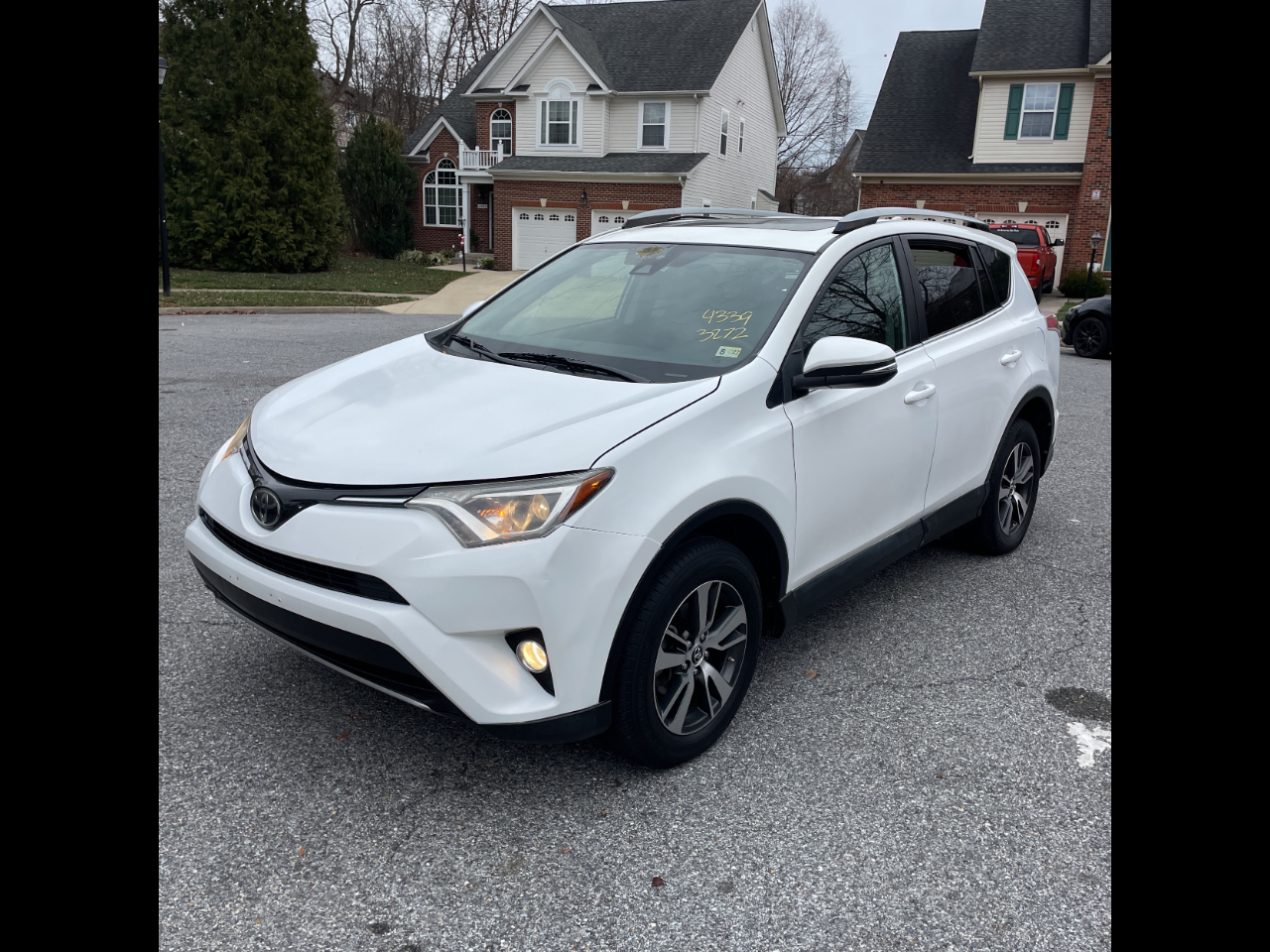 2018 Toyota RAV4 XLE AWD