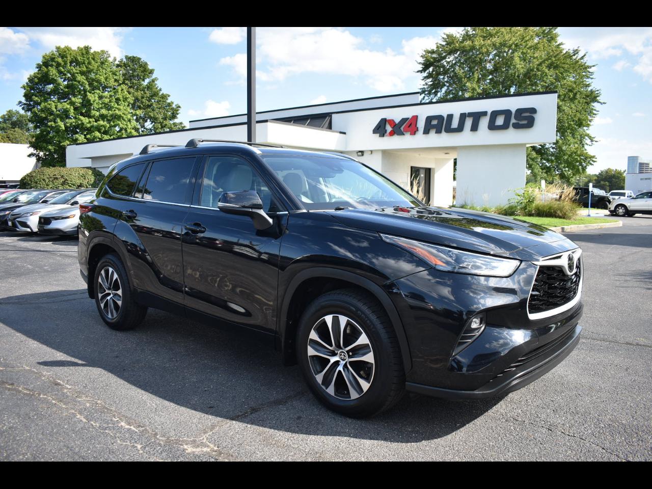 2022 Toyota Highlander XLE AWD V6