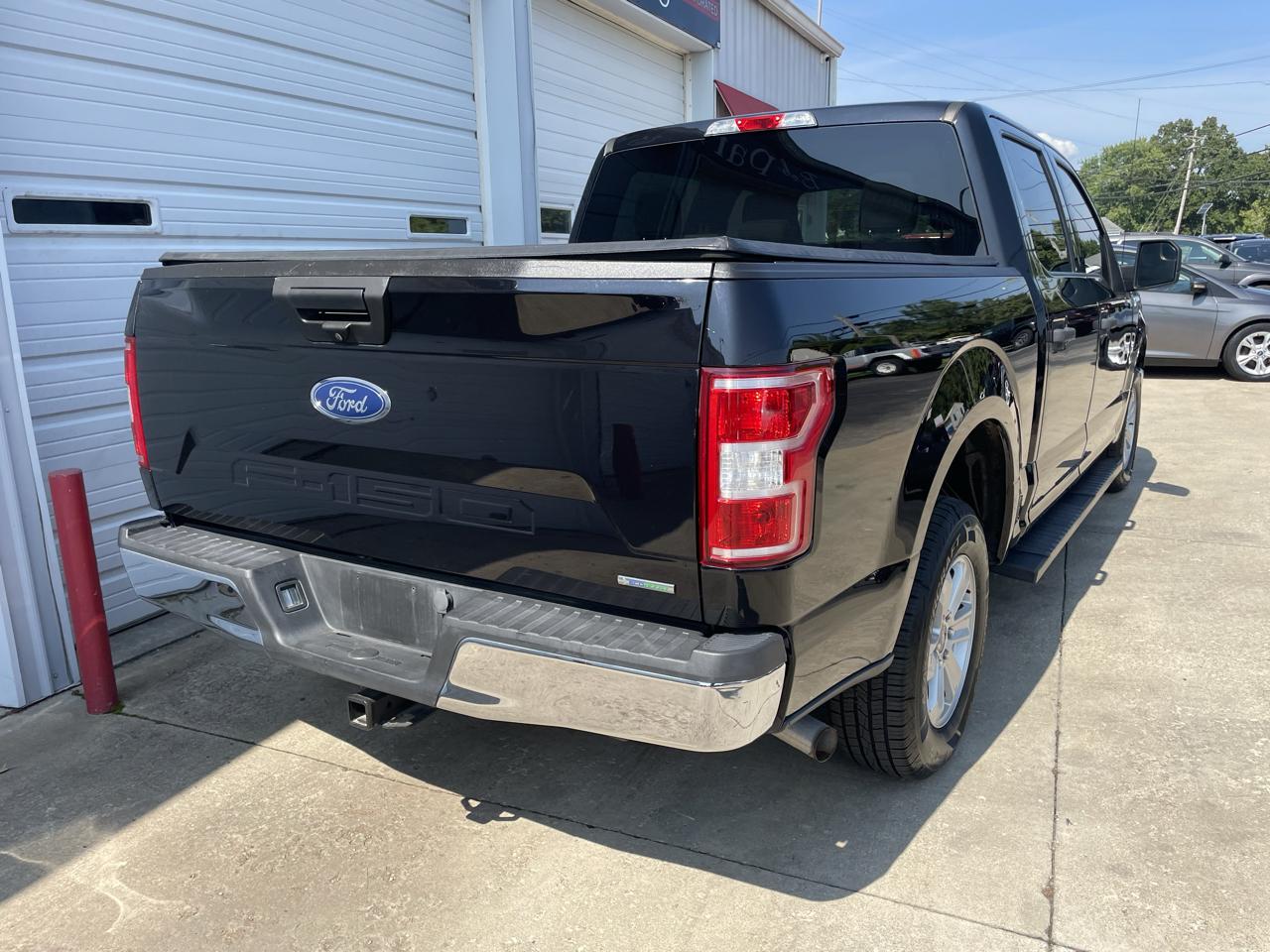 Ford F-150 2WD SuperCrew 145" XLT 2019