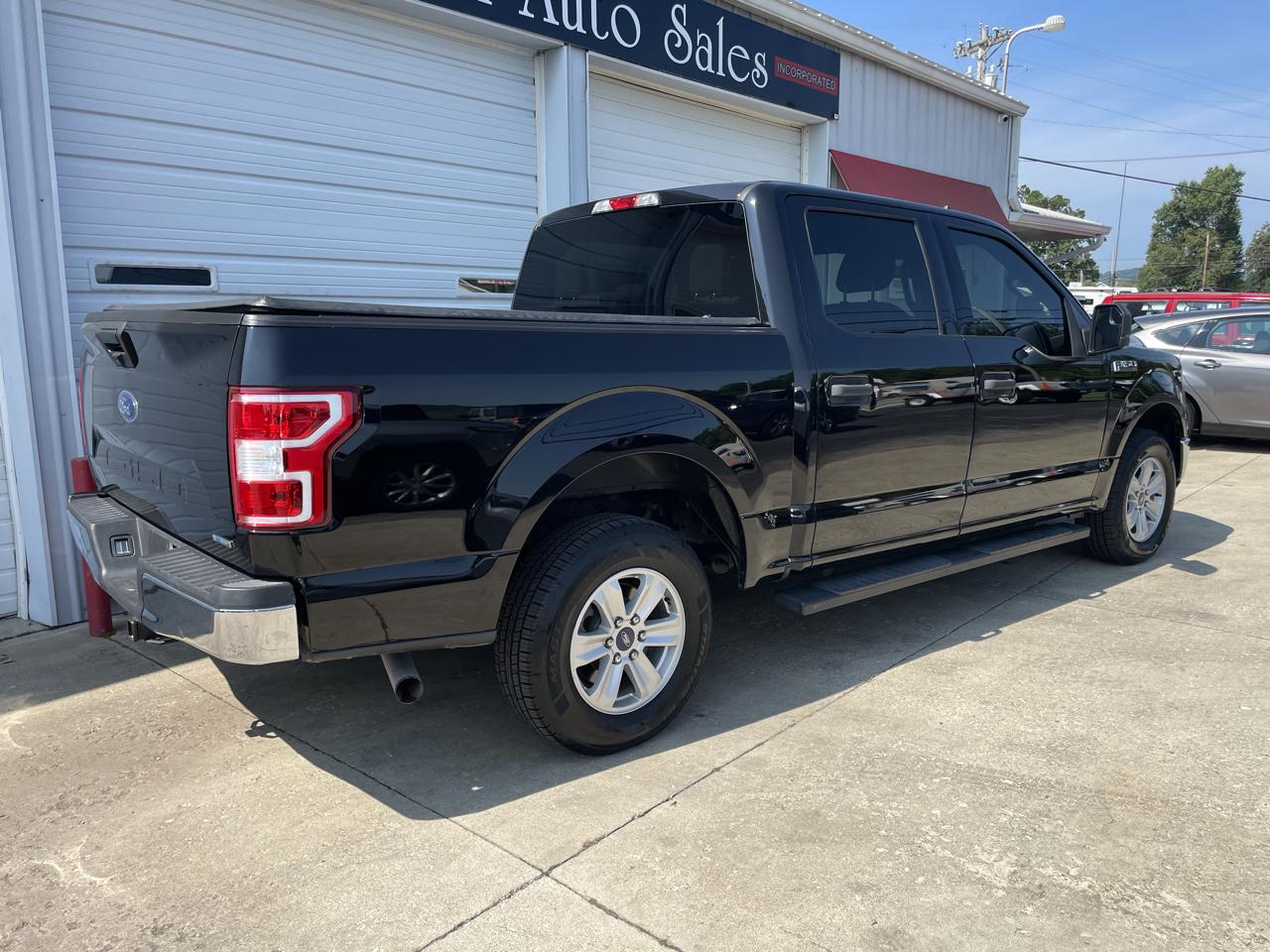 Ford F-150 2WD SuperCrew 145" XLT 2019