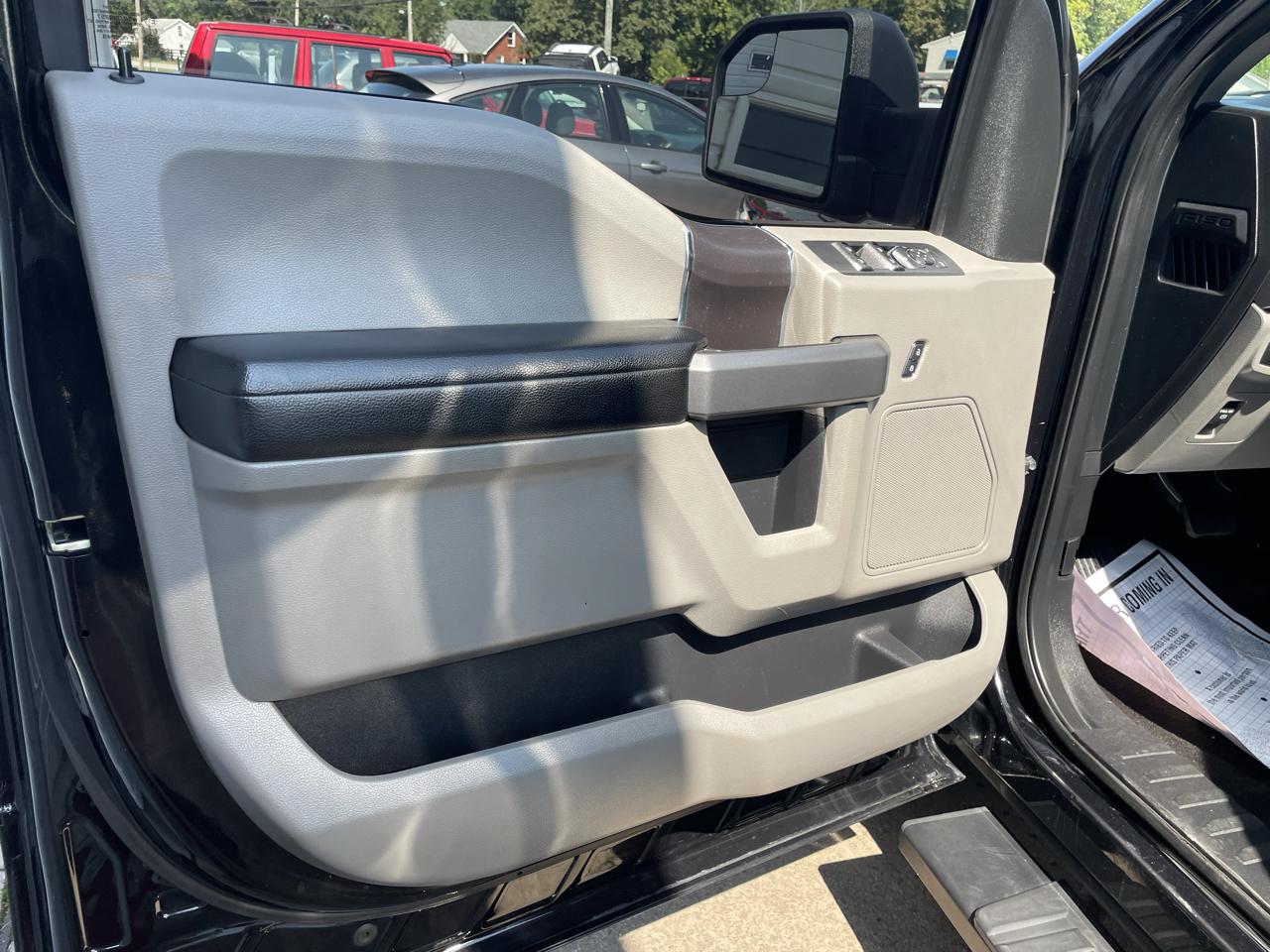 Ford F-150 2WD SuperCrew 145" XLT 2019
