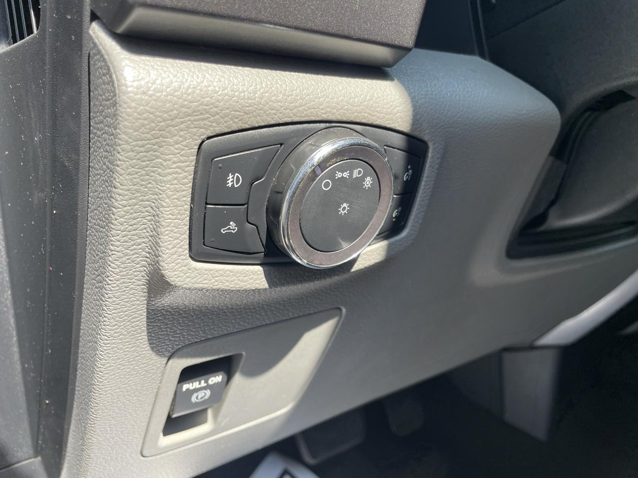 Ford F-150 2WD SuperCrew 145" XLT 2019