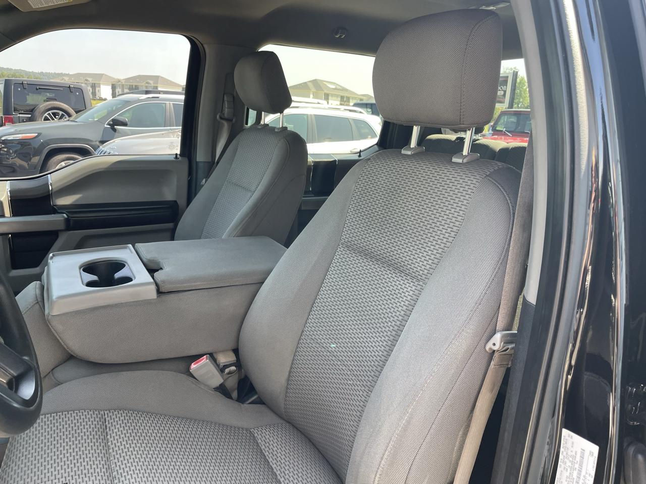 Ford F-150 2WD SuperCrew 145" XLT 2019