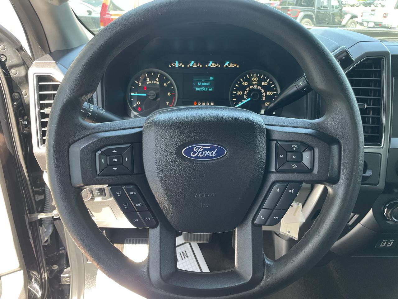 Ford F-150 2WD SuperCrew 145" XLT 2019