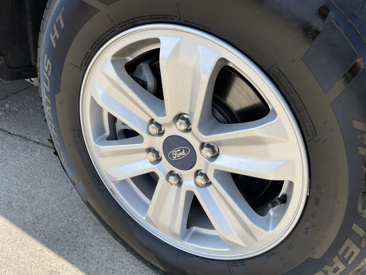 Ford F-150 2WD SuperCrew 145" XLT 2019