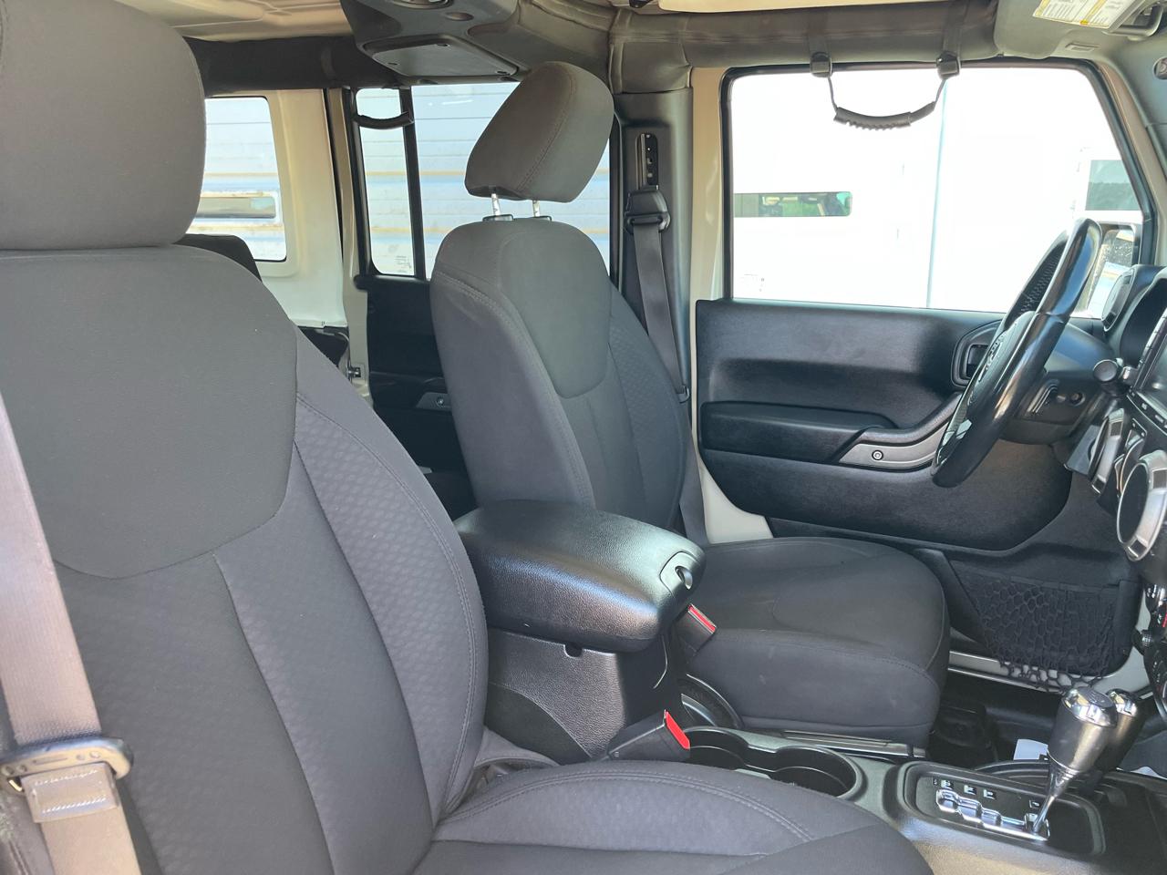 Jeep Wrangler Unlimited Sport 4WD 2017