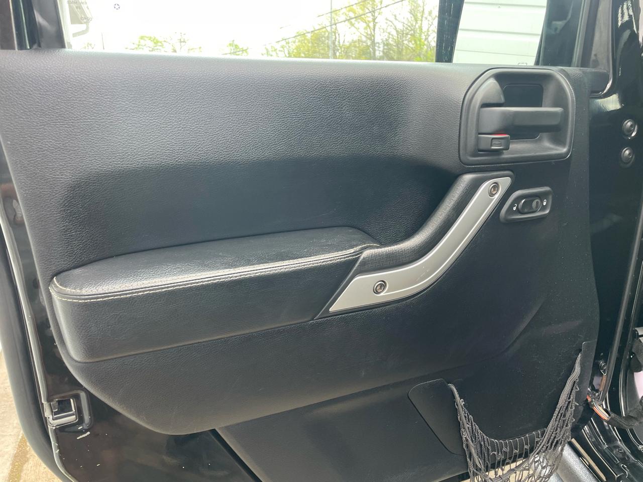 Jeep Wrangler Unlimited Rubicon 4WD 2012