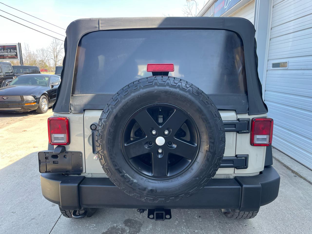 Jeep Wrangler JK Unlimited Sport 4WD 2018