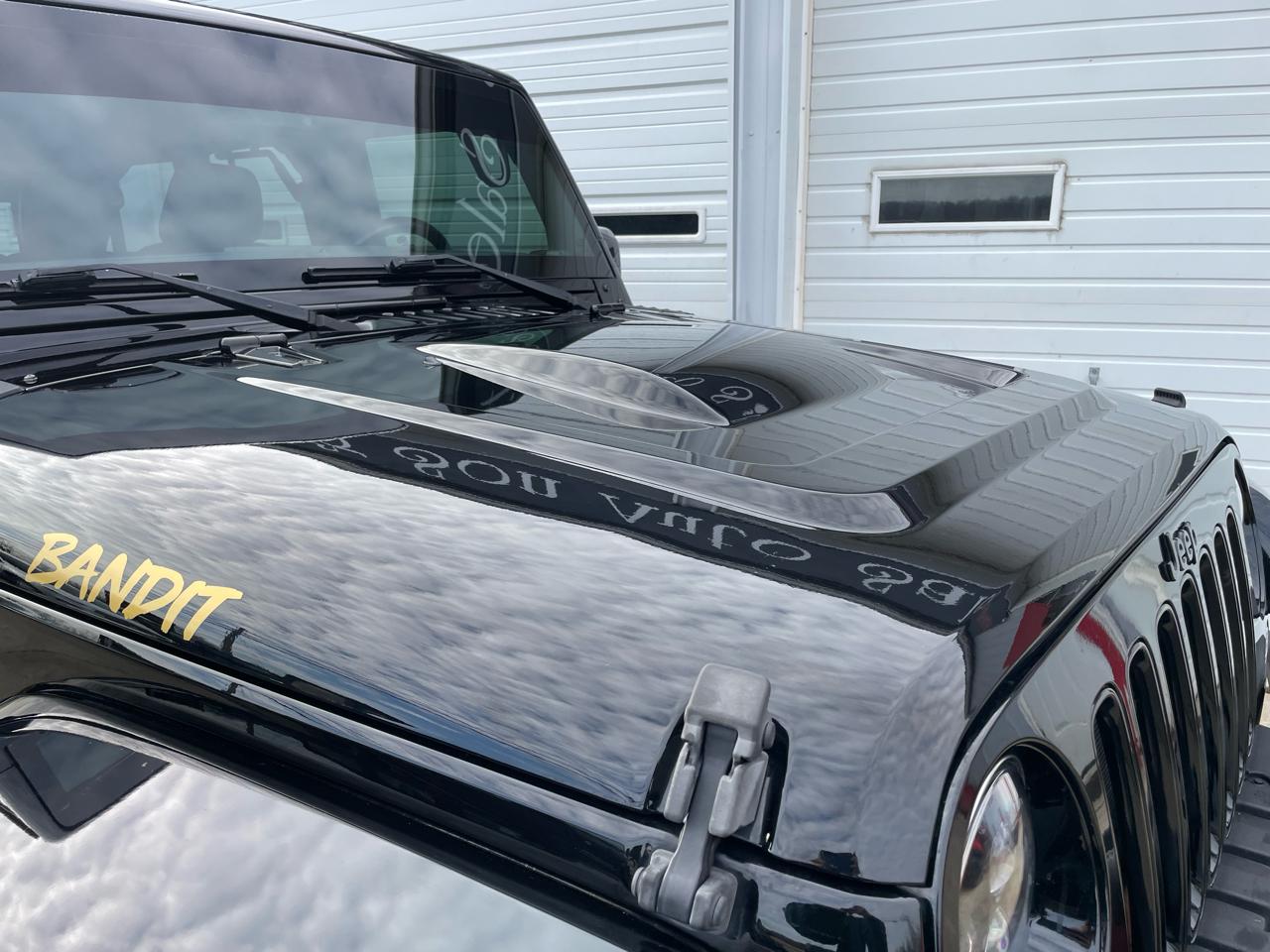 Jeep Wrangler Unlimited Sahara 4WD 2015