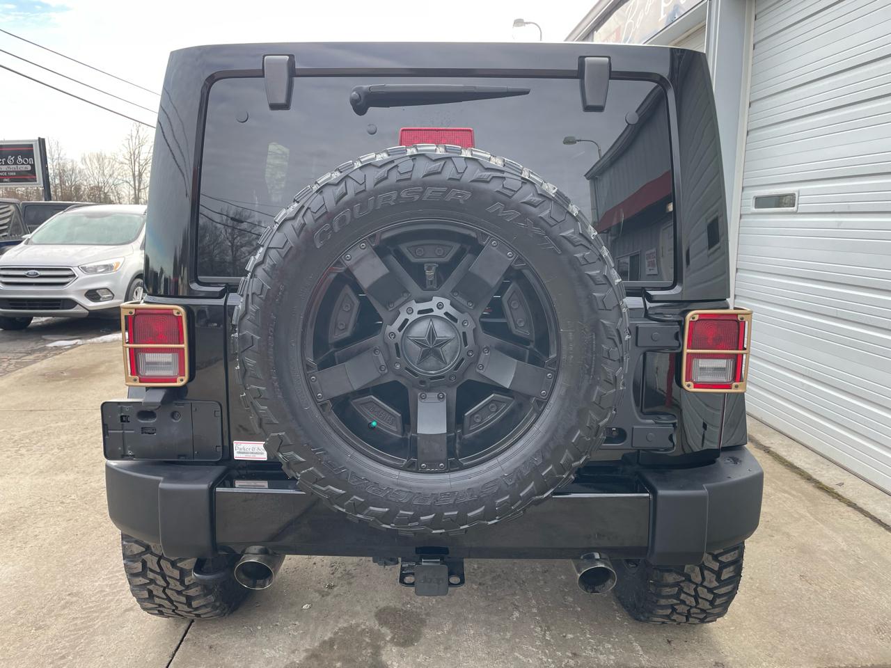 Jeep Wrangler Unlimited Sahara 4WD 2015