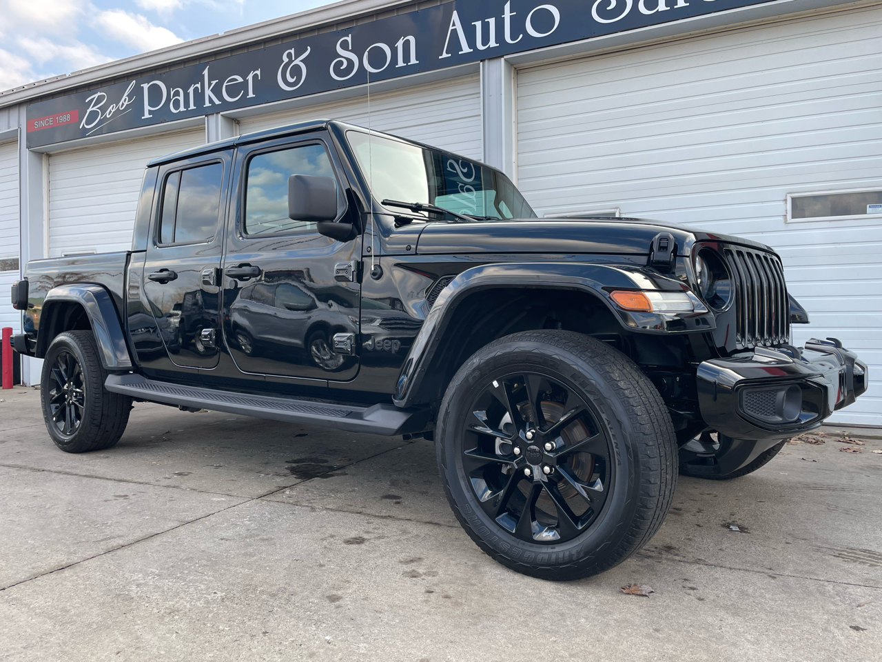2023 Jeep Gladiator Overland