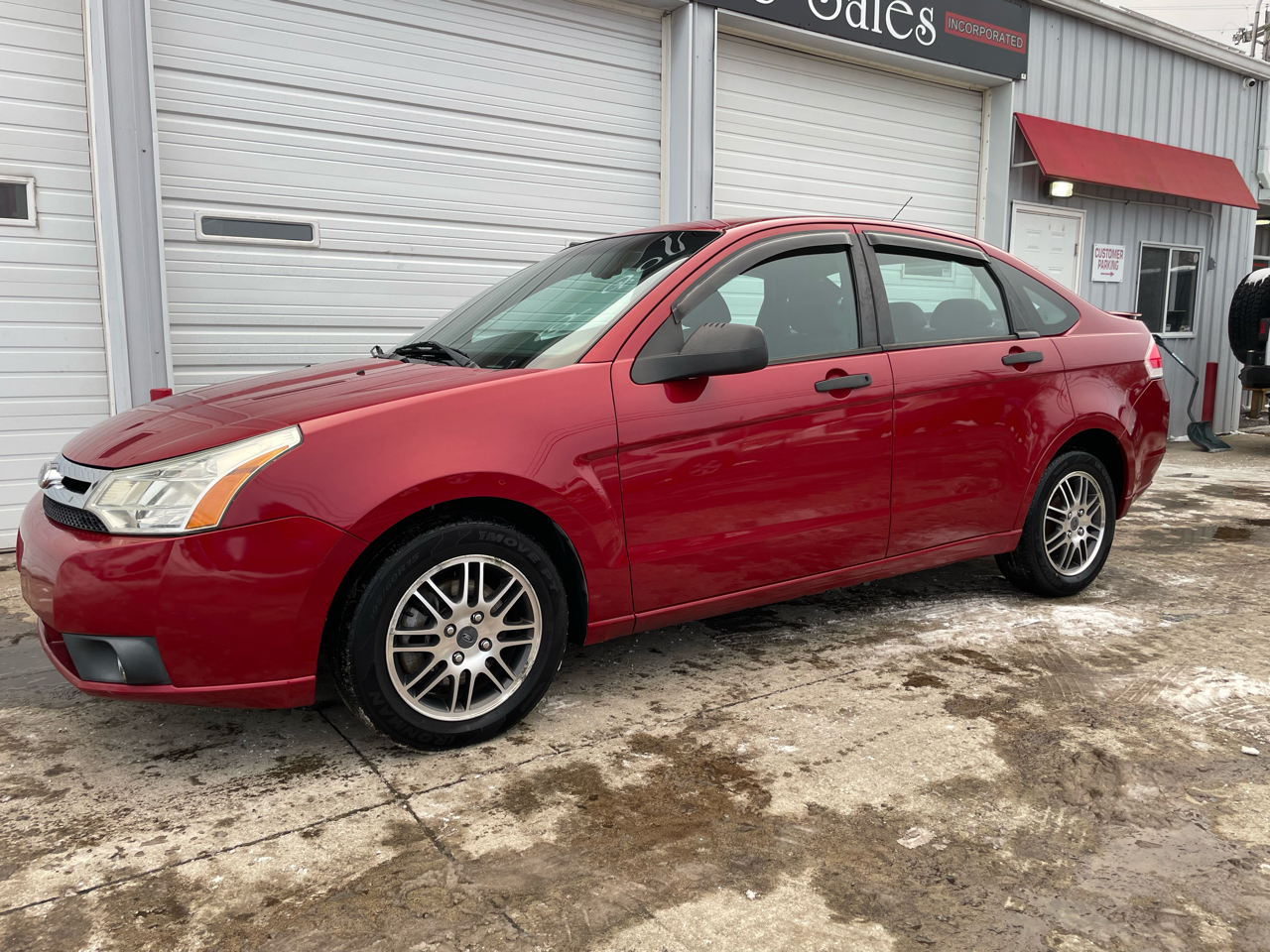 Ford Focus SE Sedan 2011