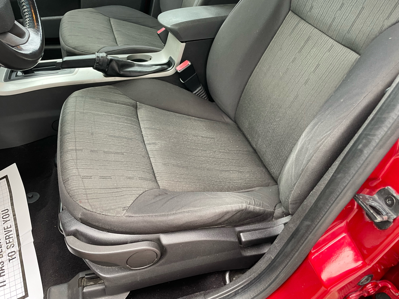 Ford Focus SE Sedan 2011