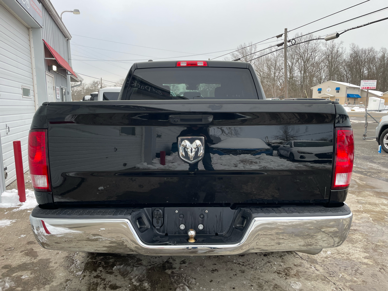 RAM 1500 Classic Tradesman Crew Cab SWB 2WD 2021