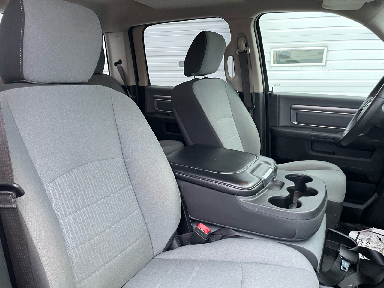 RAM 1500 Classic Tradesman Crew Cab SWB 2WD 2021