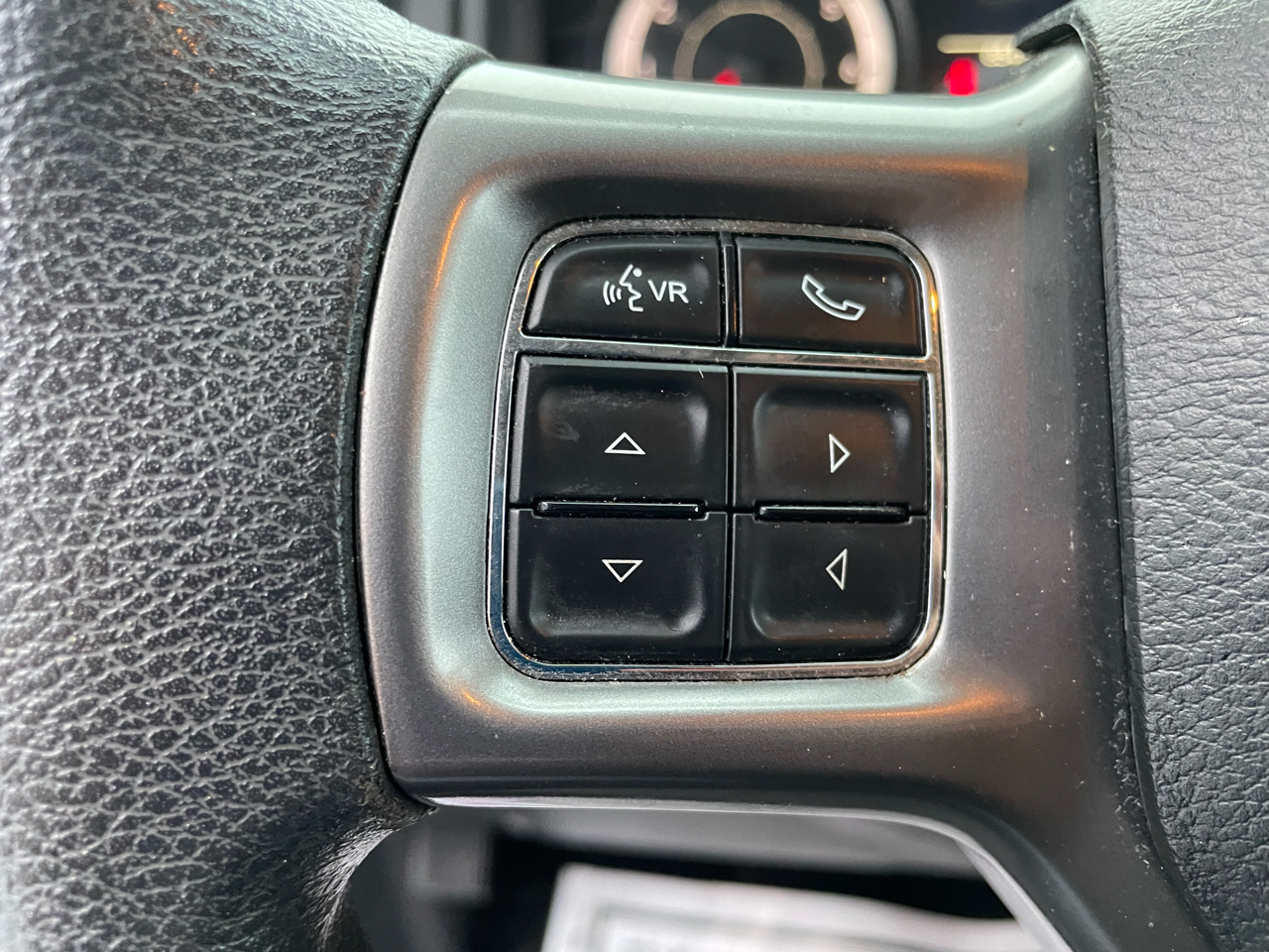 RAM 1500 Classic Tradesman Crew Cab SWB 2WD 2021