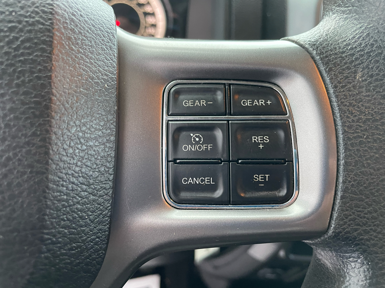 RAM 1500 Classic Tradesman Crew Cab SWB 2WD 2021