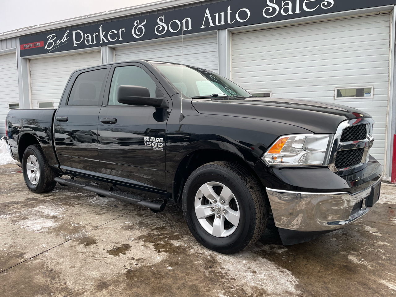RAM 1500 Classic Tradesman Crew Cab SWB 2WD 2021