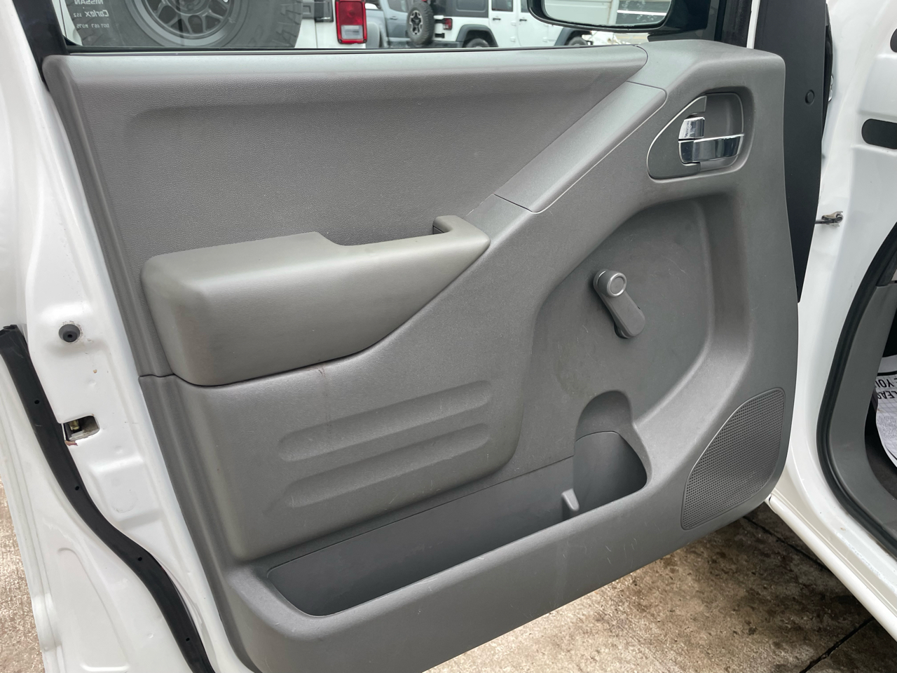 Nissan Frontier S King Cab I4 5MT 2WD 2019