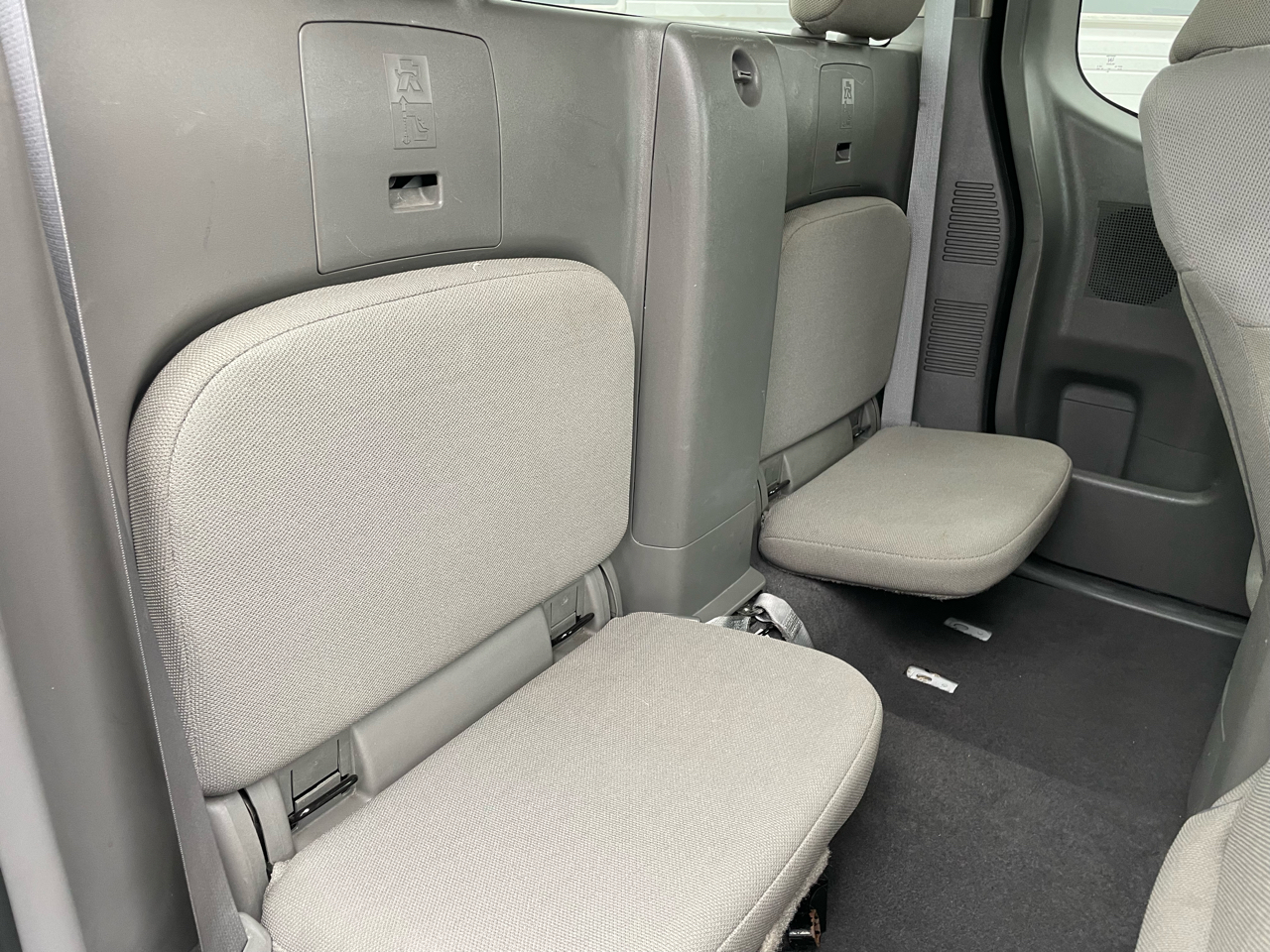 Nissan Frontier S King Cab I4 5MT 2WD 2019