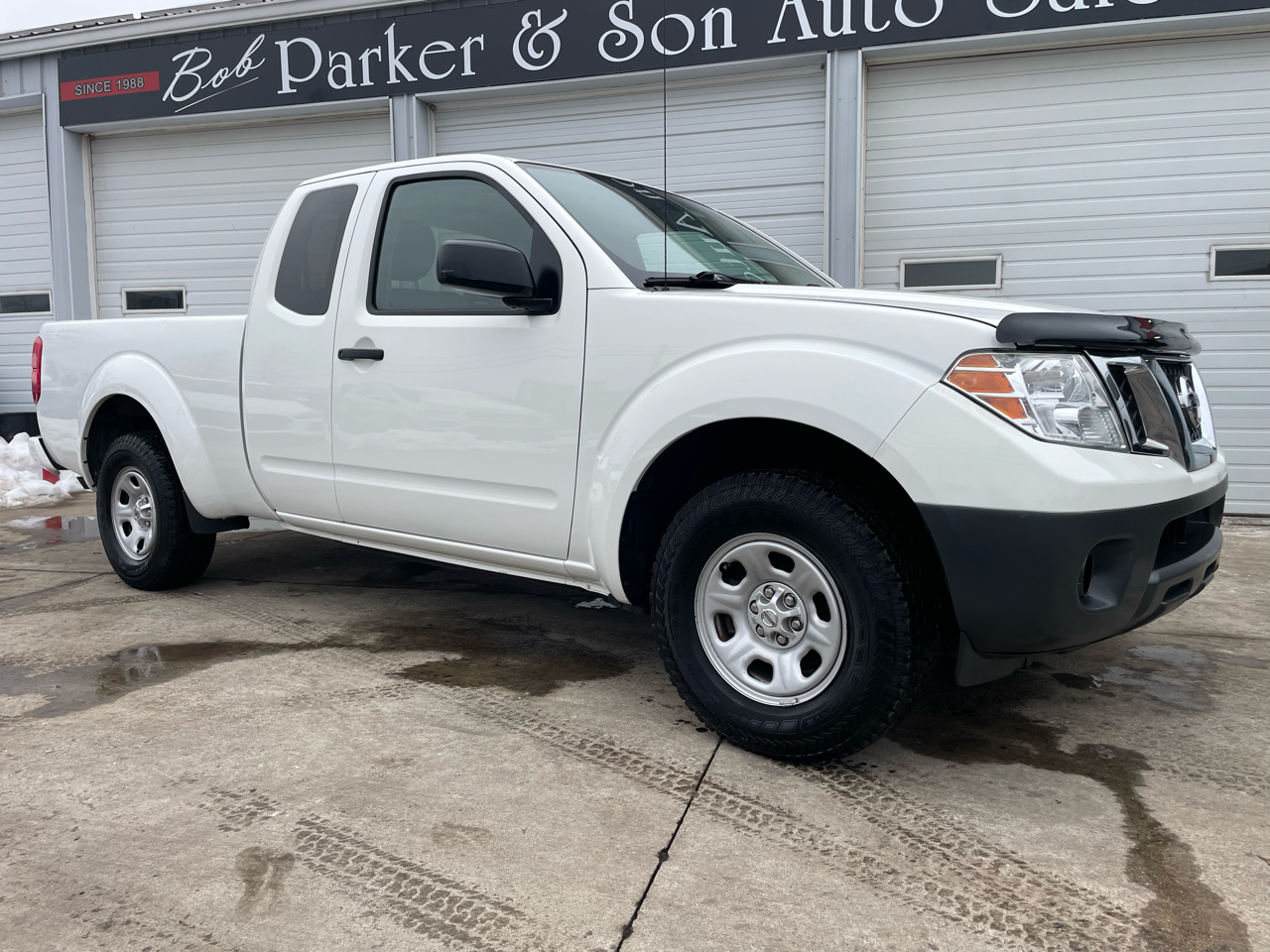 Nissan Frontier S King Cab I4 5MT 2WD 2019