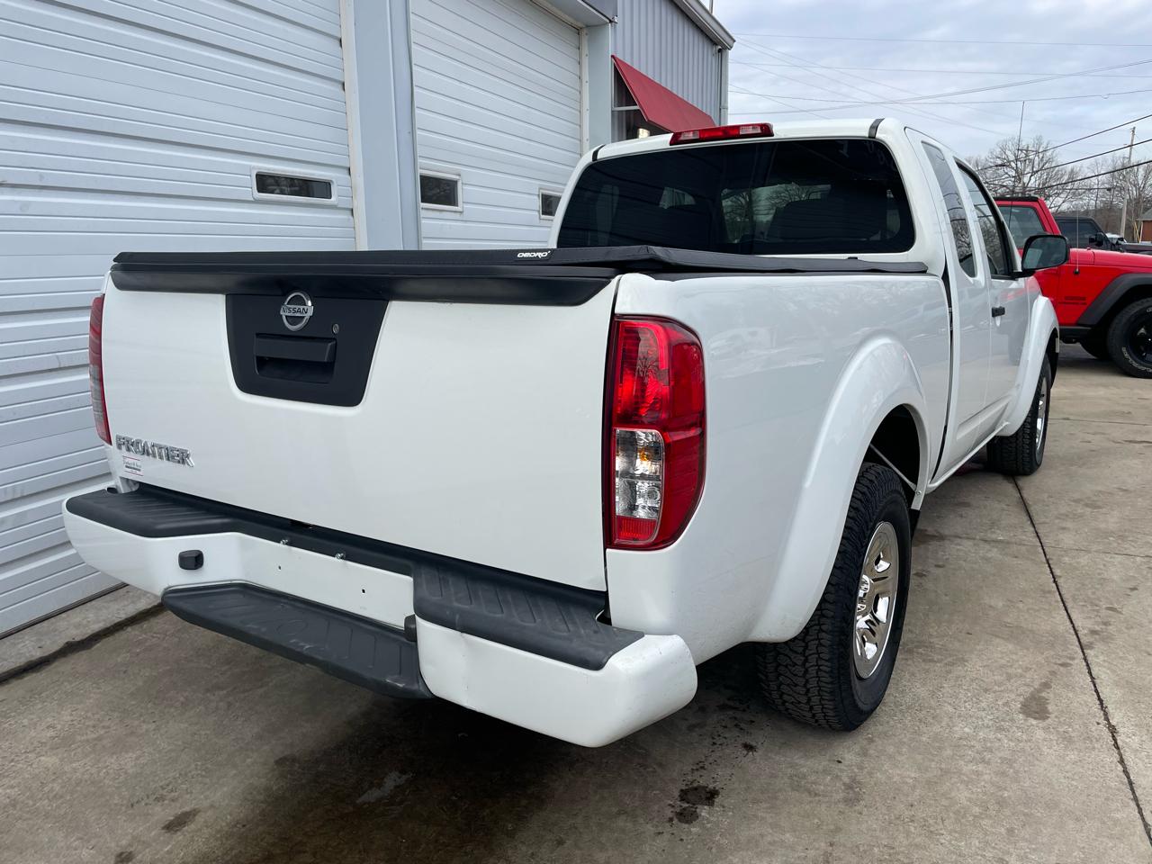 Nissan Frontier S King Cab I4 5MT 2WD 2019