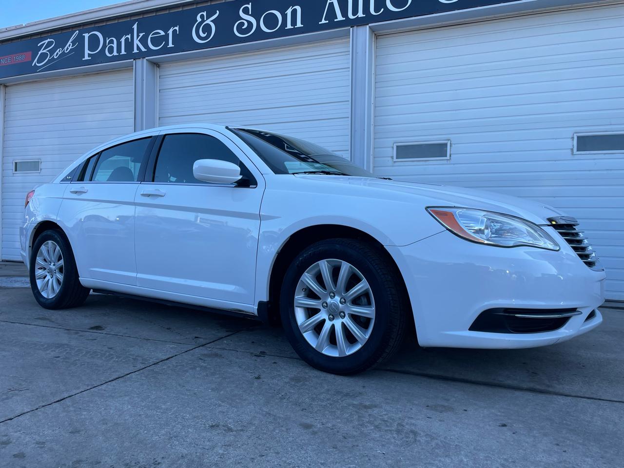 Chrysler 200 Touring 2013