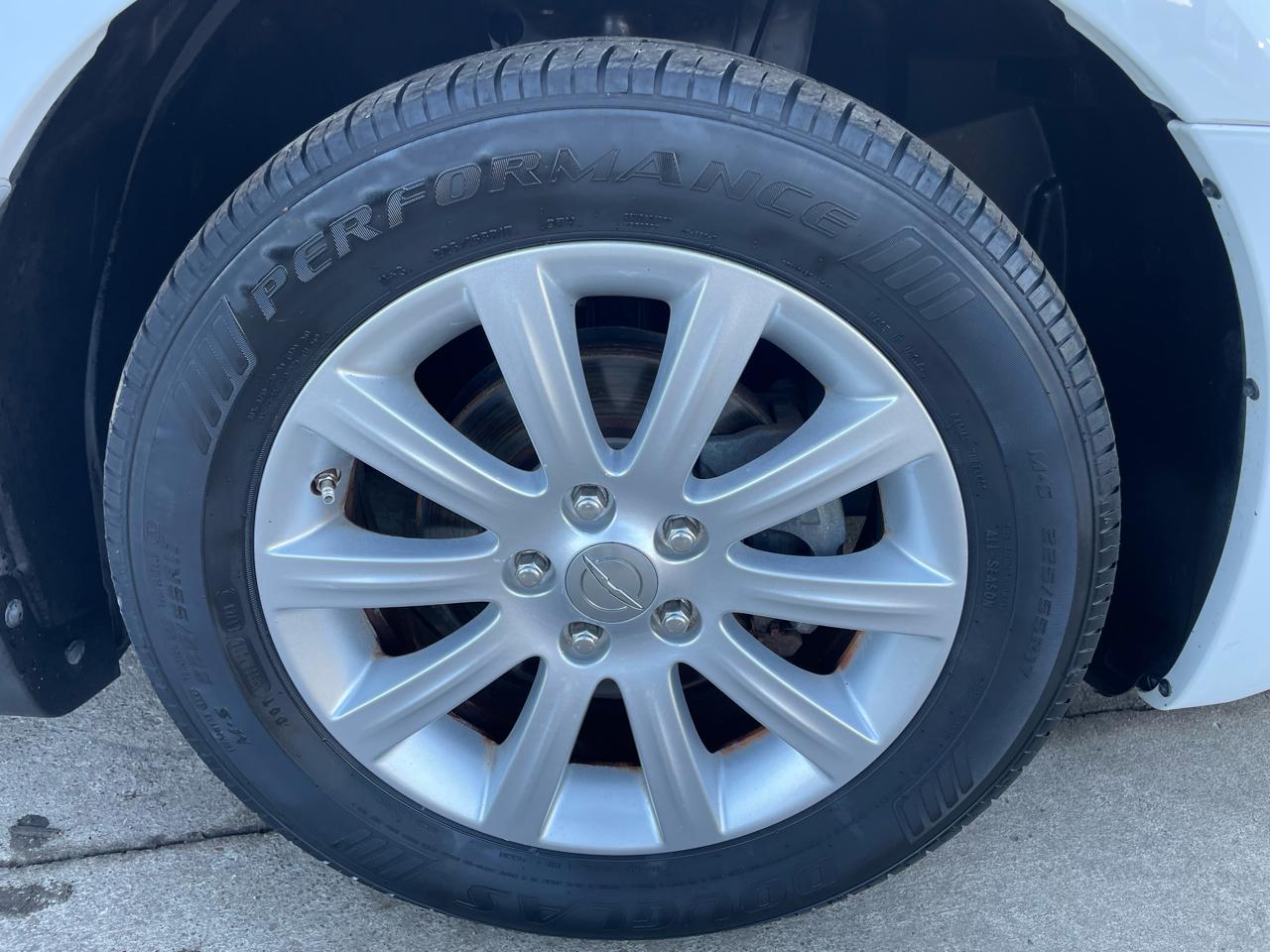 Chrysler 200 Touring 2013