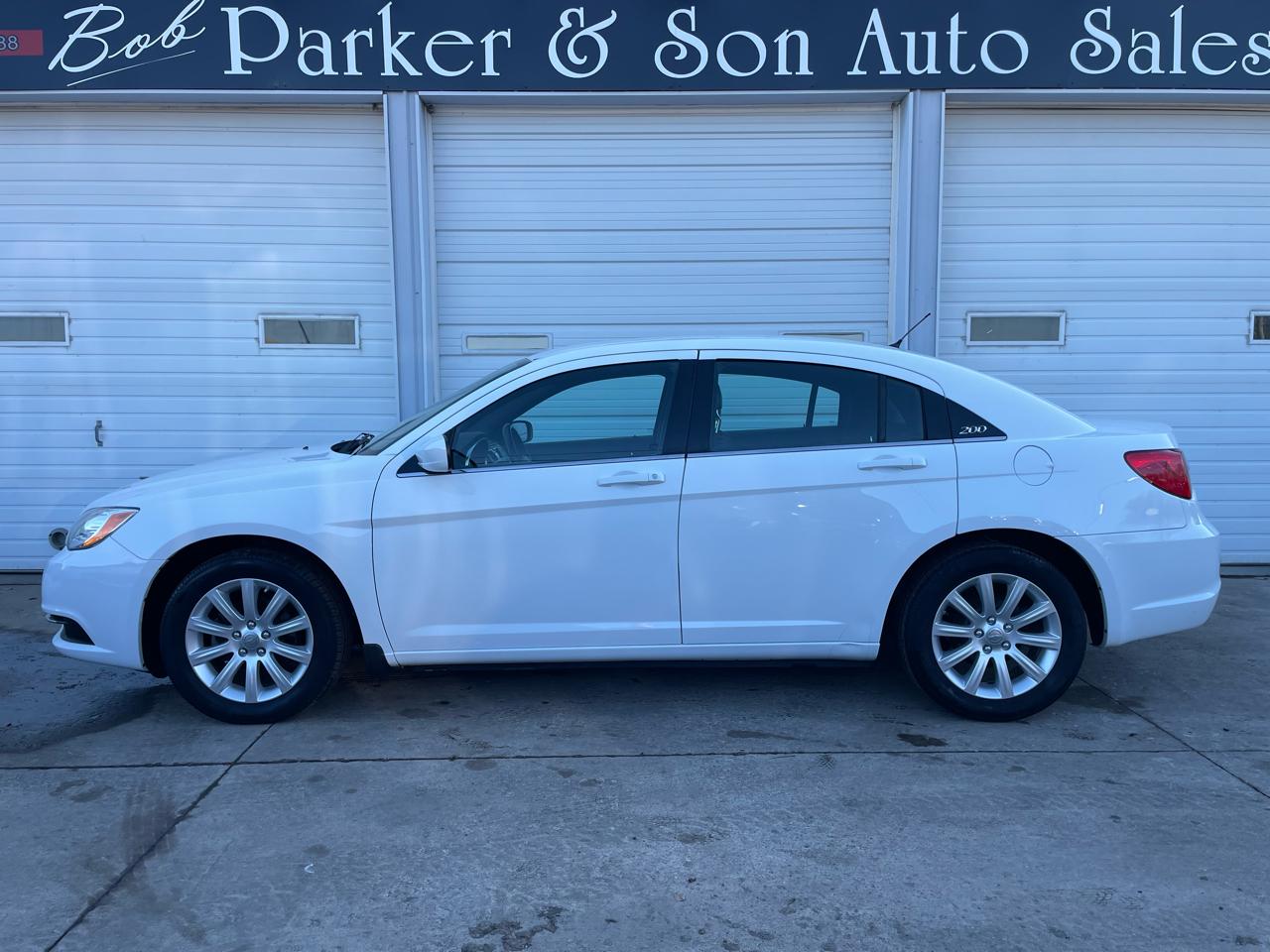Chrysler 200 Touring 2013