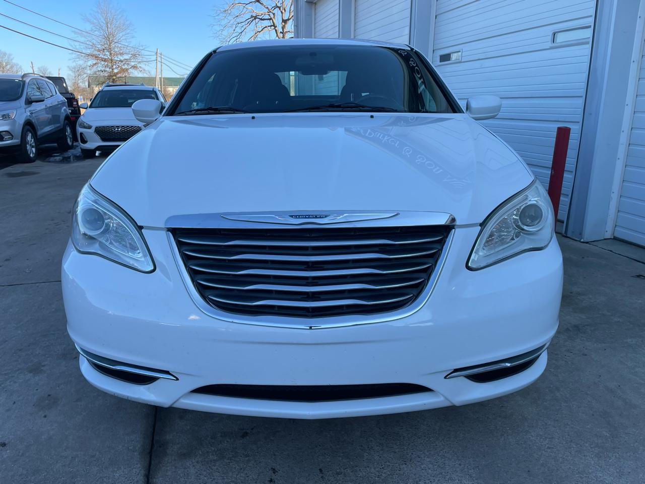 Chrysler 200 Touring 2013