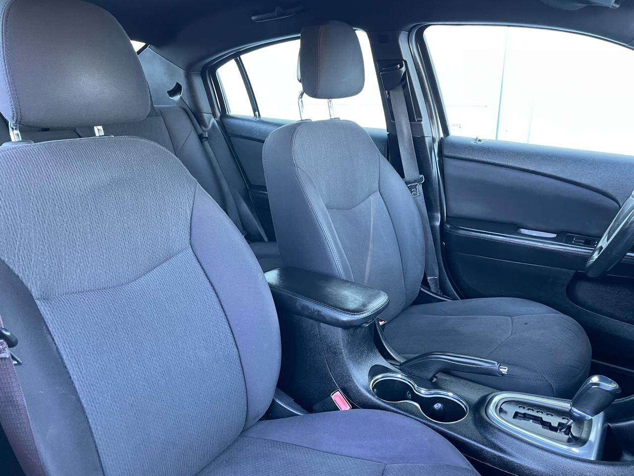 Chrysler 200 Touring 2013