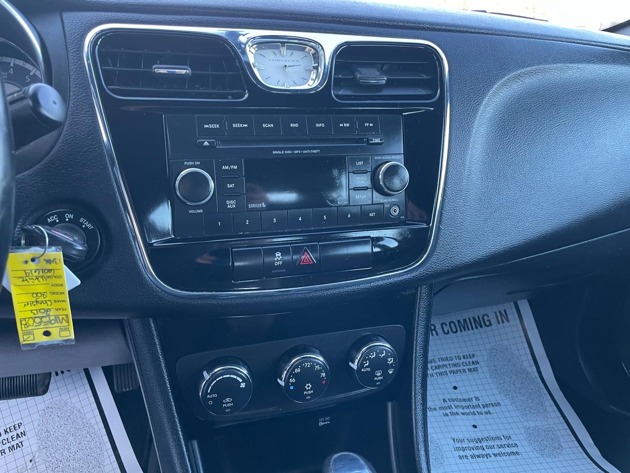 Chrysler 200 Touring 2013