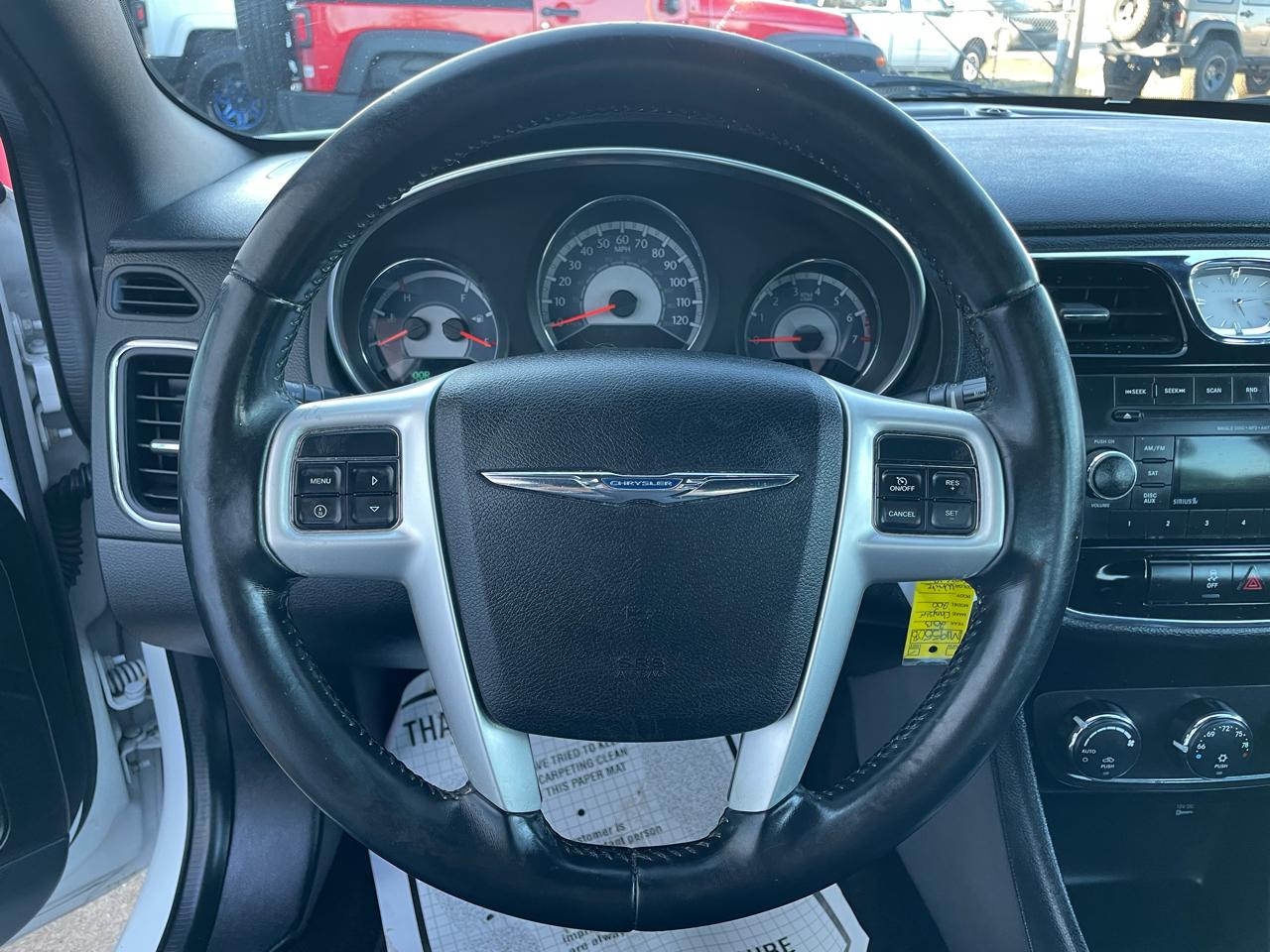 Chrysler 200 Touring 2013