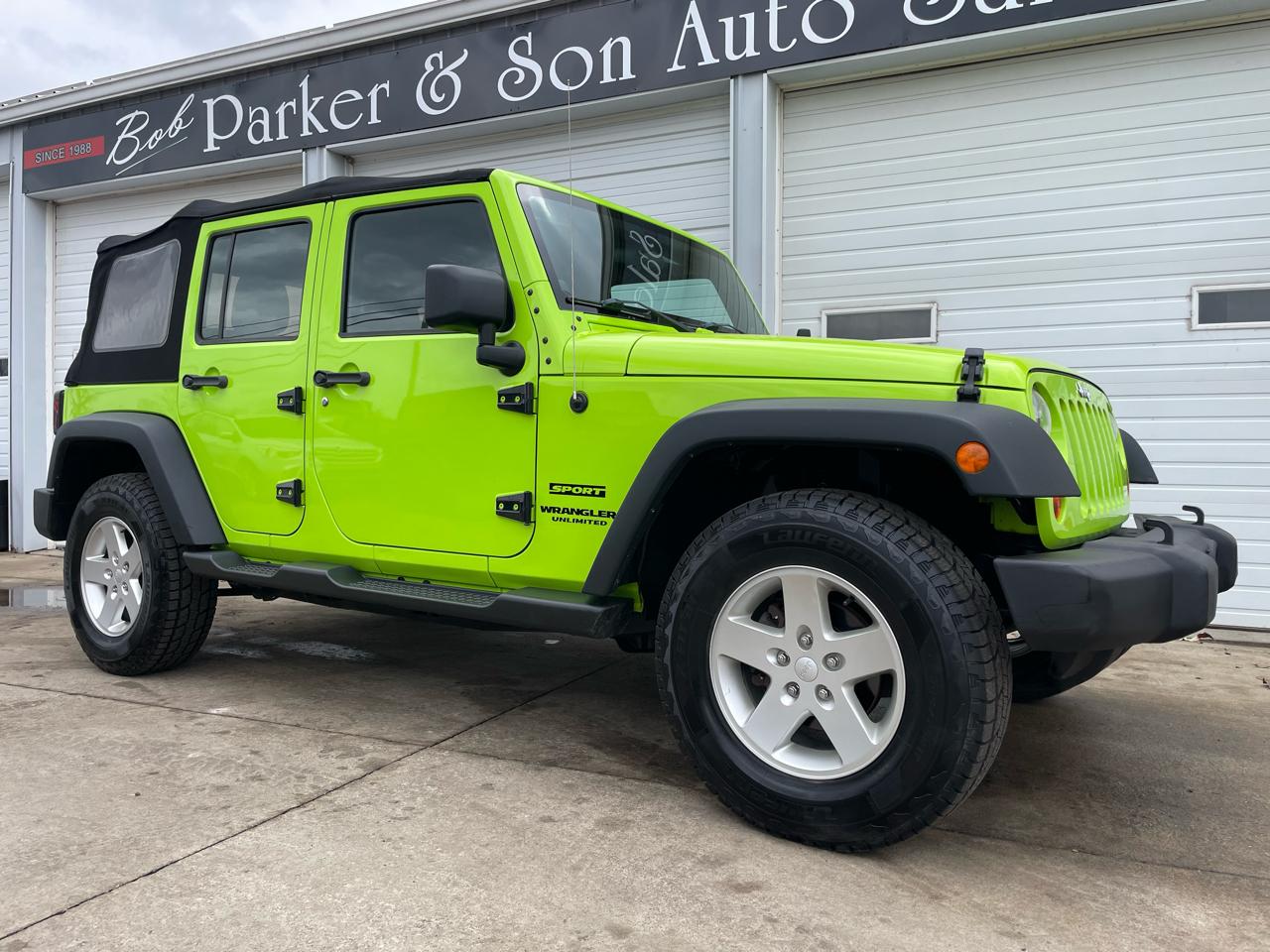 Jeep Wrangler Unlimited Sport 4WD 2012