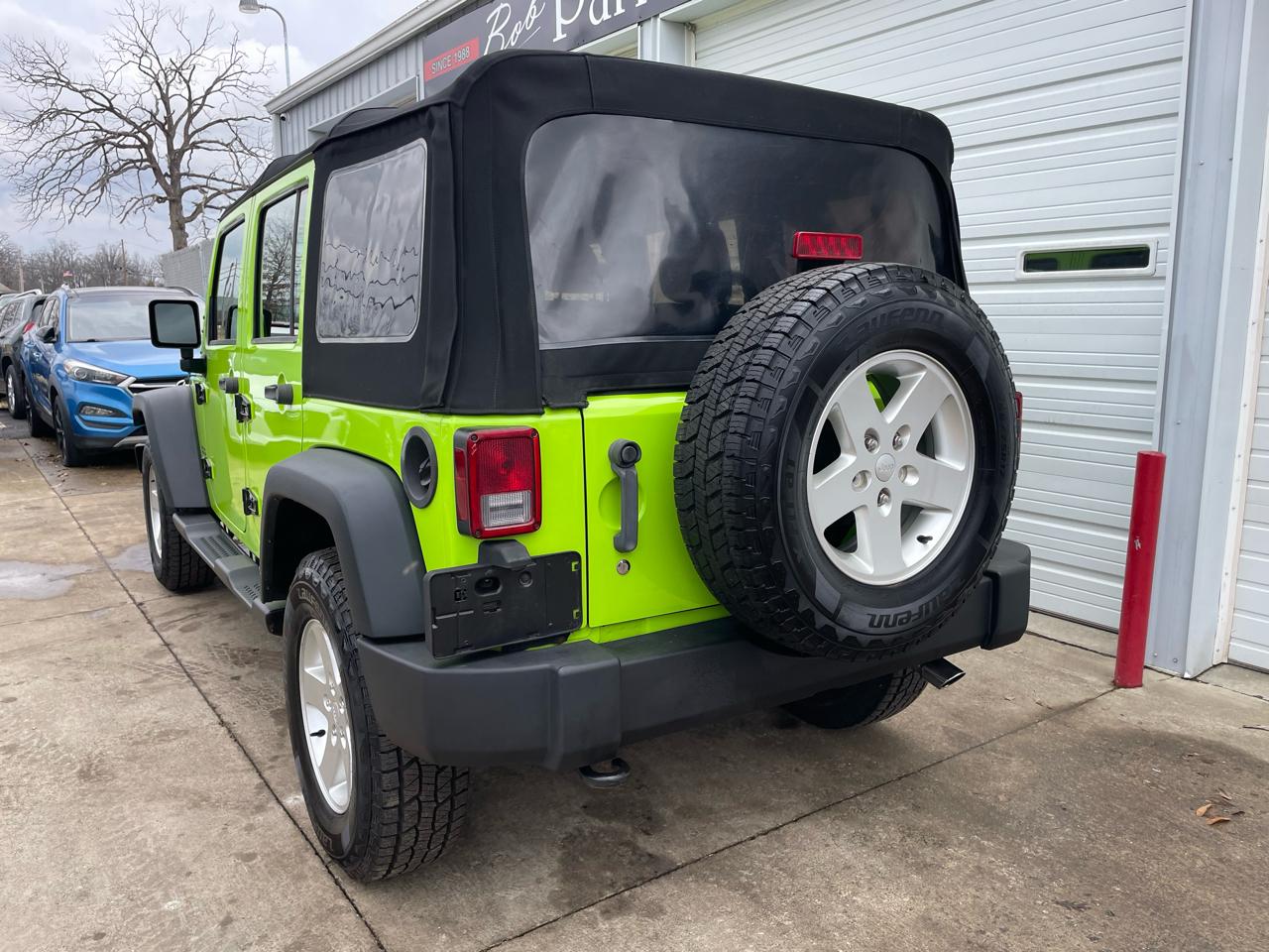 Jeep Wrangler Unlimited Sport 4WD 2012