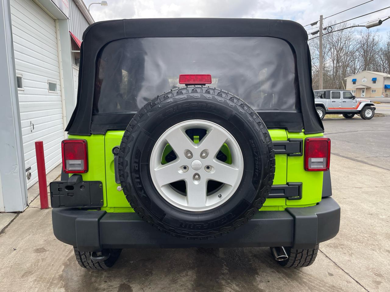 Jeep Wrangler Unlimited Sport 4WD 2012