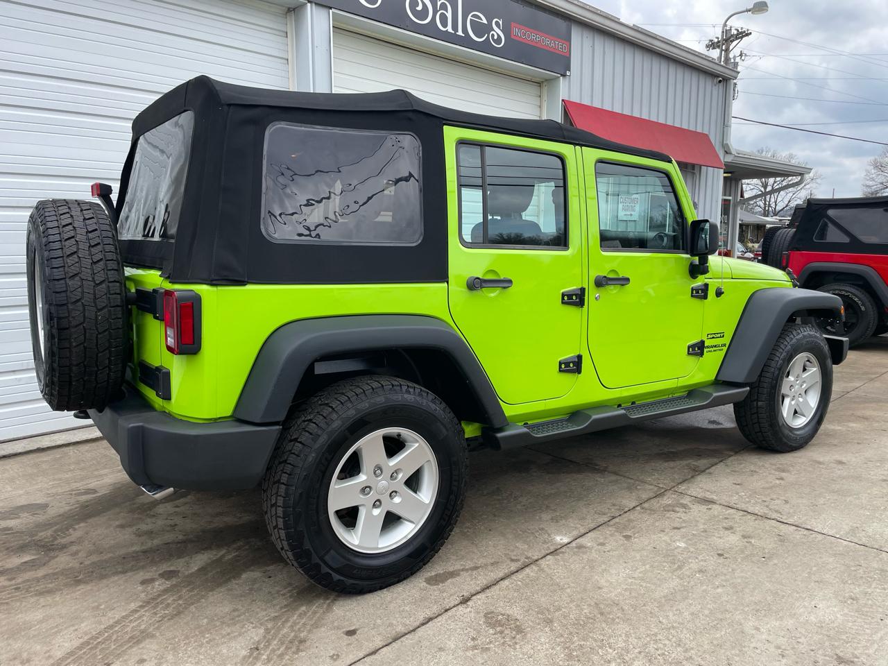 Jeep Wrangler Unlimited Sport 4WD 2012