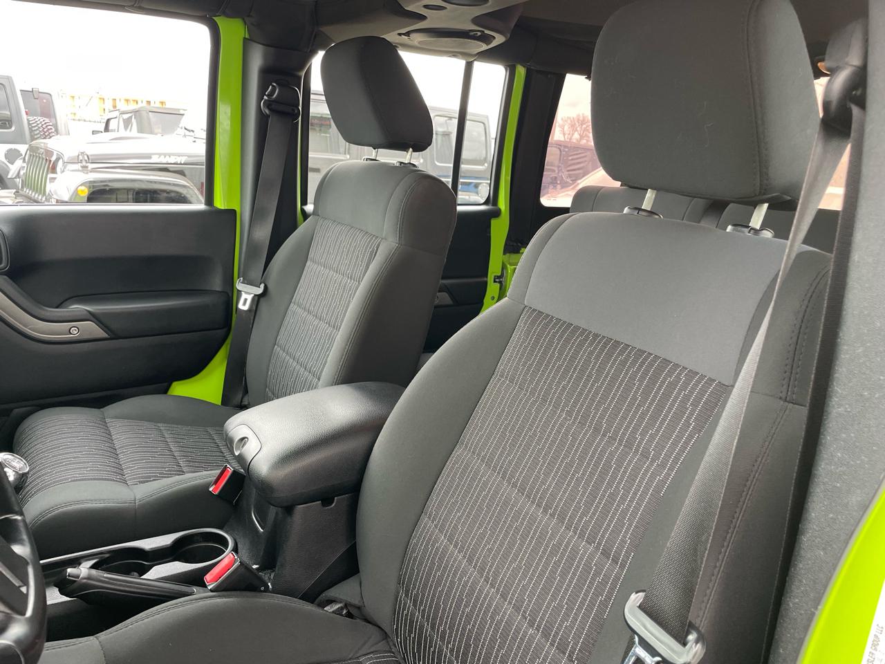 Jeep Wrangler Unlimited Sport 4WD 2012