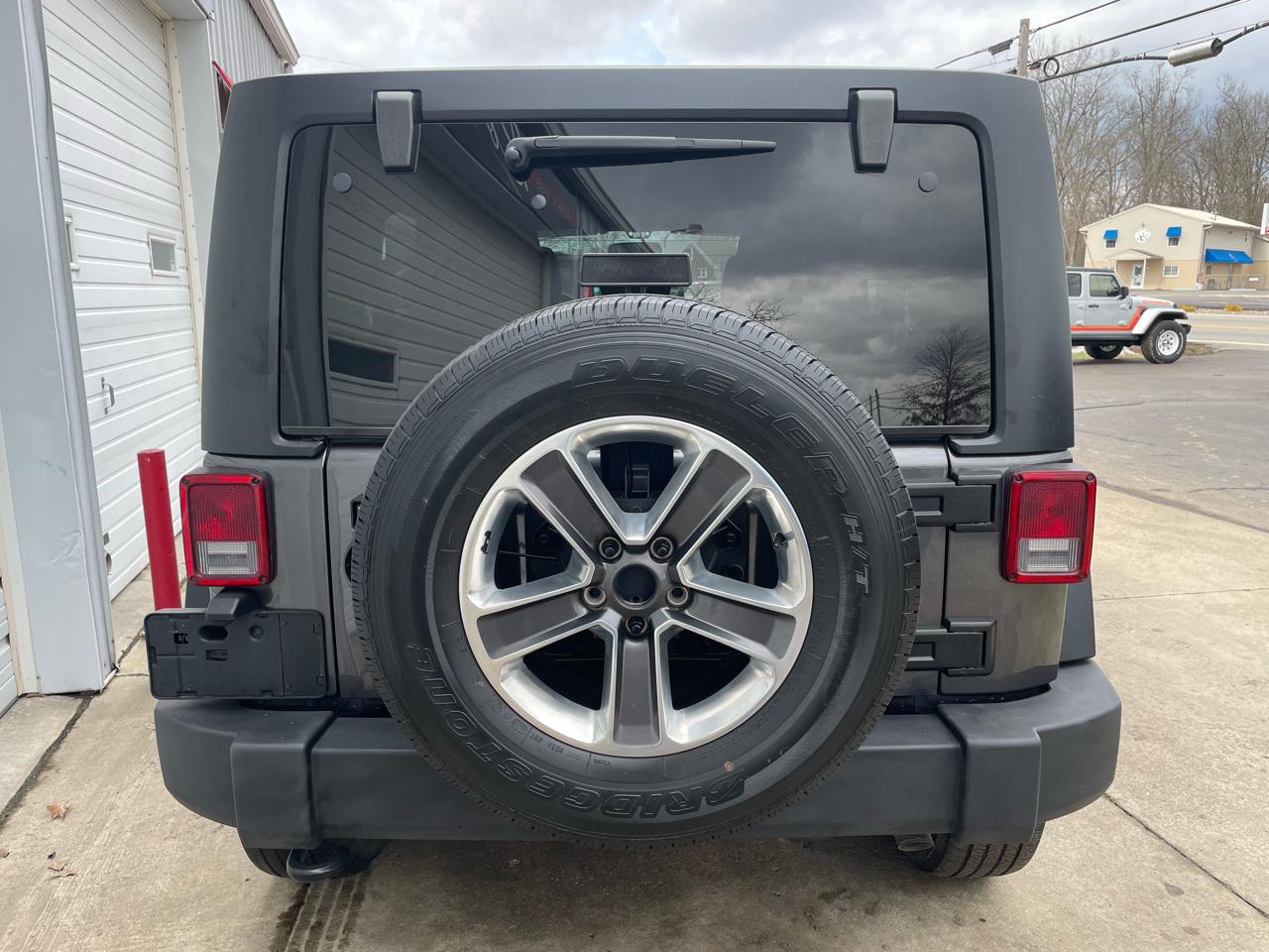 Jeep Wrangler Unlimited Sport 4WD 2017