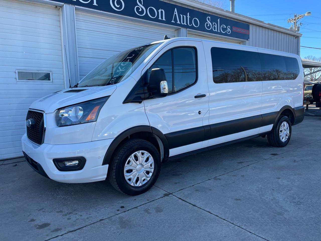 Ford Transit 350 Wagon Low Roof XL w/Sliding Pass. 148-in. WB 2023