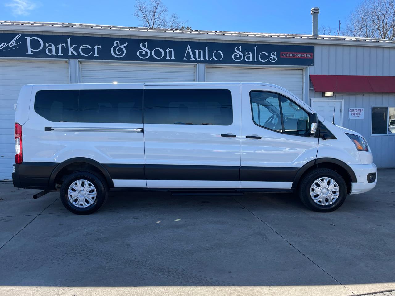 Ford Transit 350 Wagon Low Roof XL w/Sliding Pass. 148-in. WB 2023