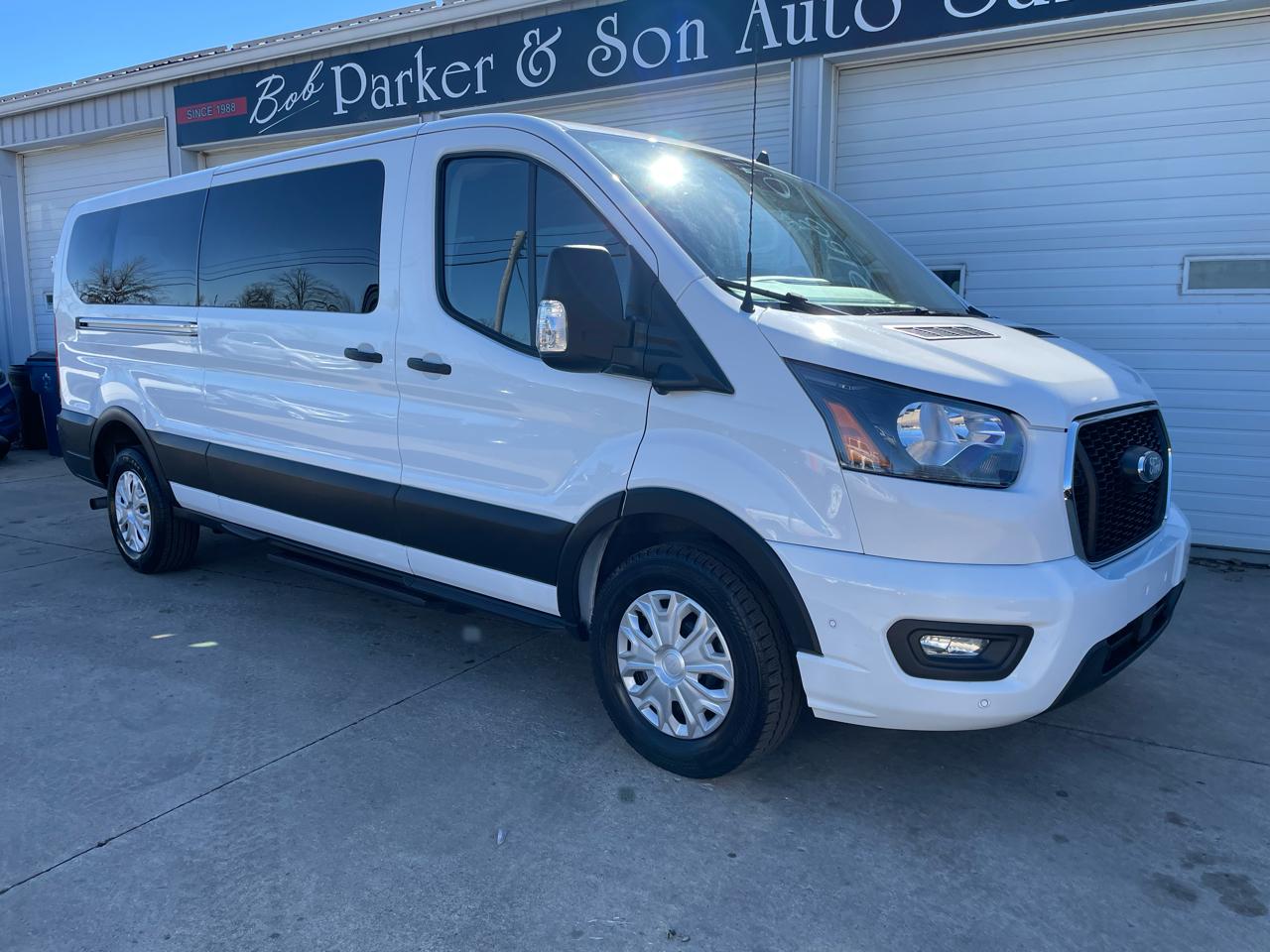 Ford Transit 350 Wagon Low Roof XL w/Sliding Pass. 148-in. WB 2023