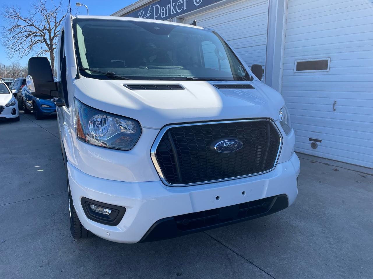 Ford Transit 350 Wagon Low Roof XL w/Sliding Pass. 148-in. WB 2023