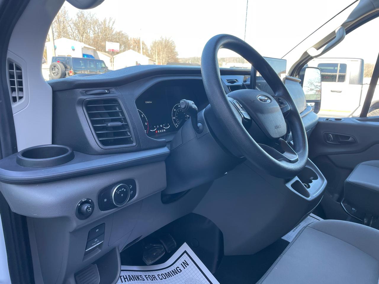 Ford Transit 350 Wagon Low Roof XL w/Sliding Pass. 148-in. WB 2023