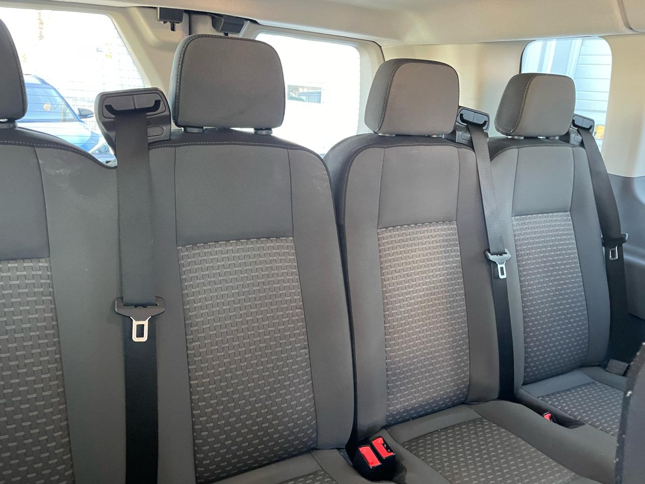 Ford Transit 350 Wagon Low Roof XL w/Sliding Pass. 148-in. WB 2023