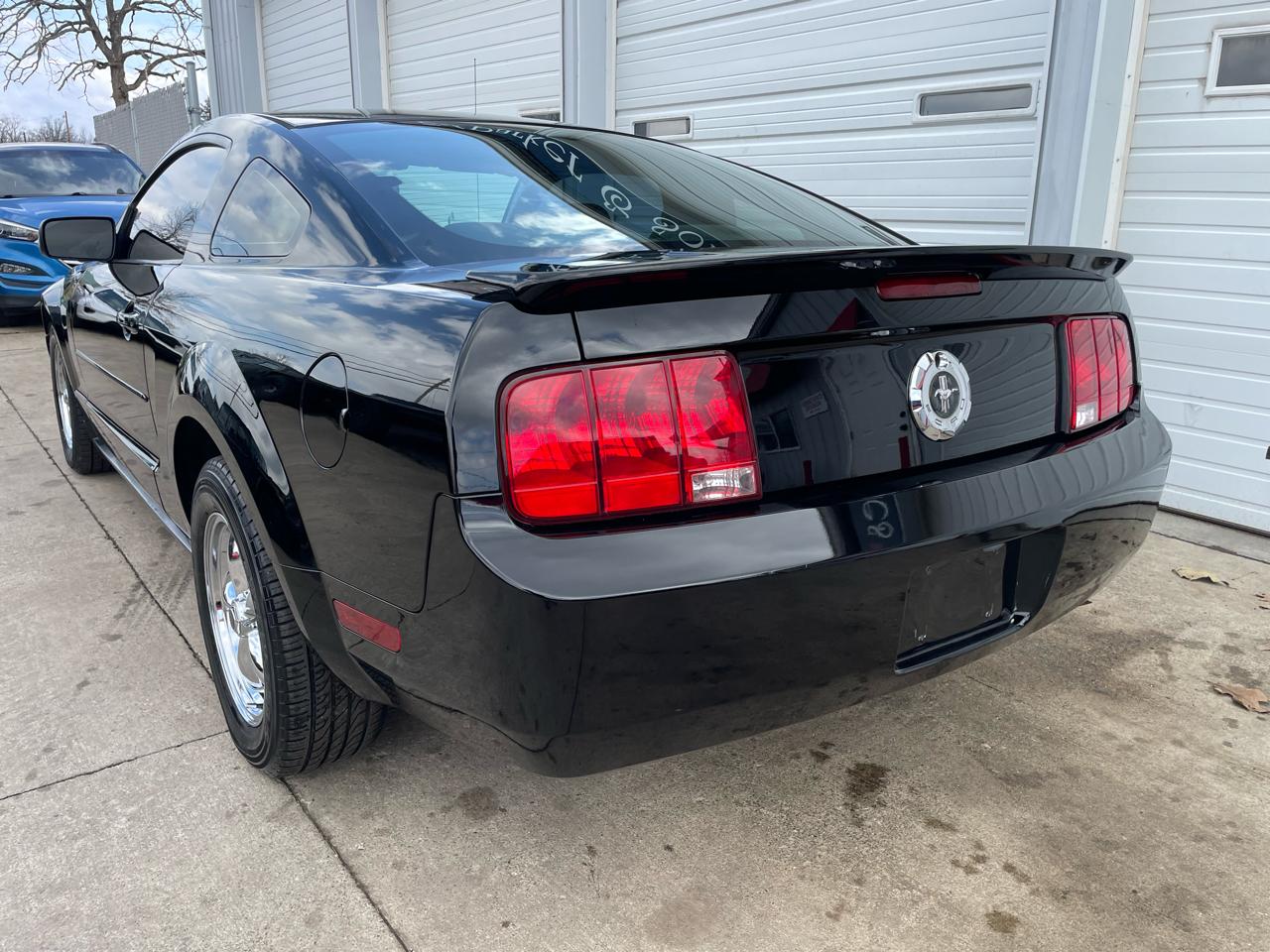 Ford Mustang V6 Premium Coupe 2008