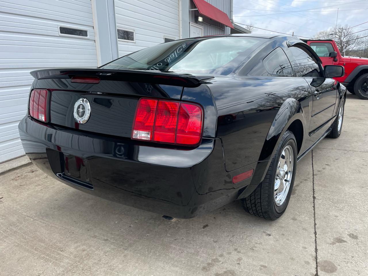 Ford Mustang V6 Premium Coupe 2008