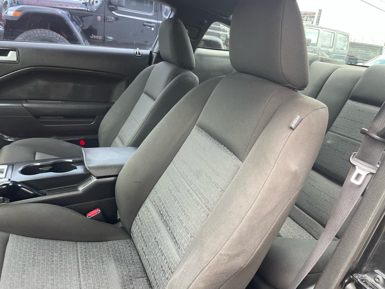 Ford Mustang V6 Premium Coupe 2008