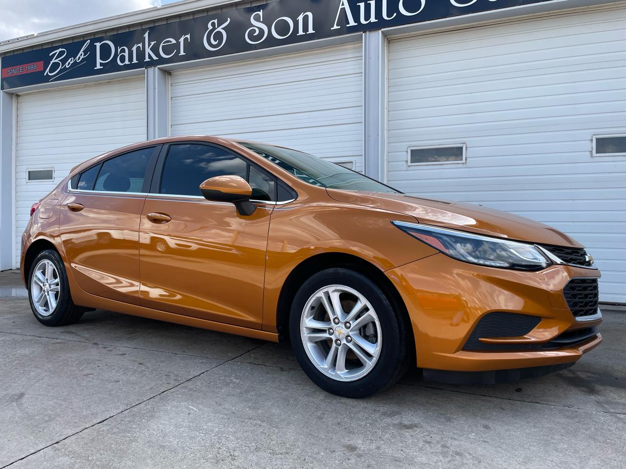 Chevrolet Cruze LT Auto Hatchback 2017